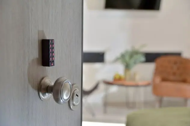 Standard Stüdyo, 1 En Büyük (King) Boy Yatak, Sigara İçilmez