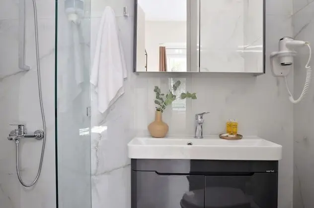 Standard Stüdyo, 1 En Büyük (King) Boy Yatak, Sigara İçilmez