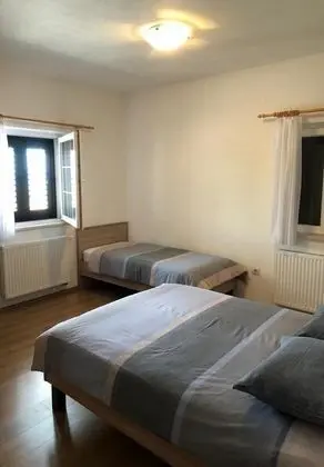 Apart Daire (Aleks - 80m from the sea - A2(3+2))