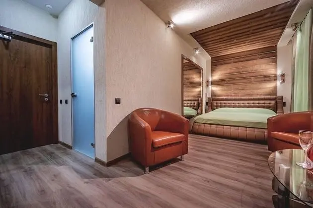 Comfort Tek Büyük Yataklı Oda