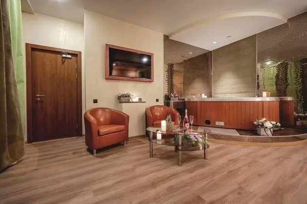 Honeymoon Süit, Jakuzi