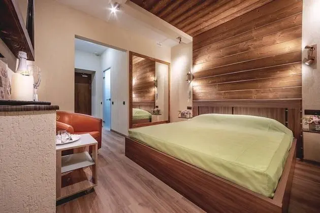 Standard Tek Büyük Yataklı Oda