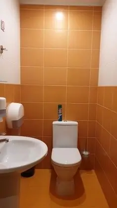 Economy Oda, Avlu Manzaralı