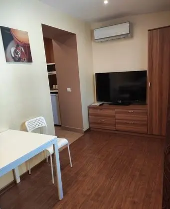 Standard Tek Büyük Yataklı Oda, Özel Banyo, Avlu Manzaralı
