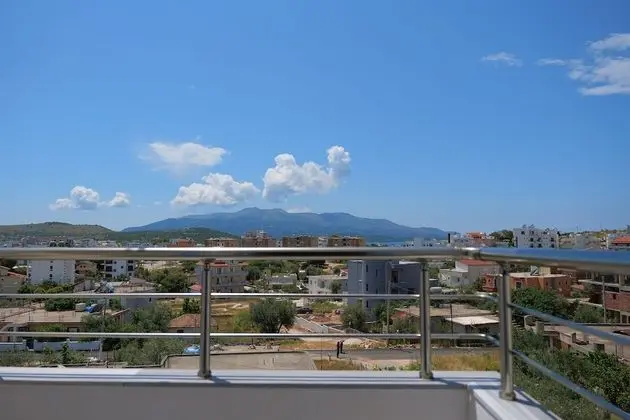 Tek Büyük Yataklı Oda, Balkon
