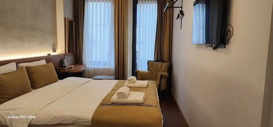Standard Tek Büyük Yataklı Oda