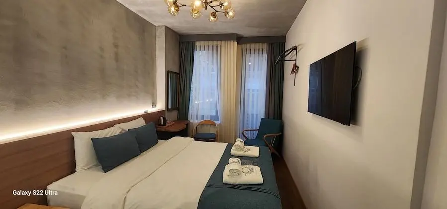 Standard Tek Büyük Yataklı Oda