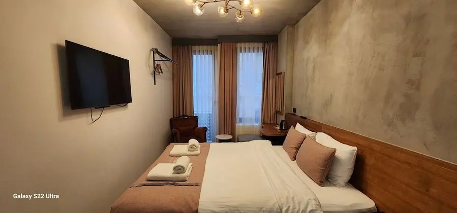 Standard Tek Büyük Yataklı Oda