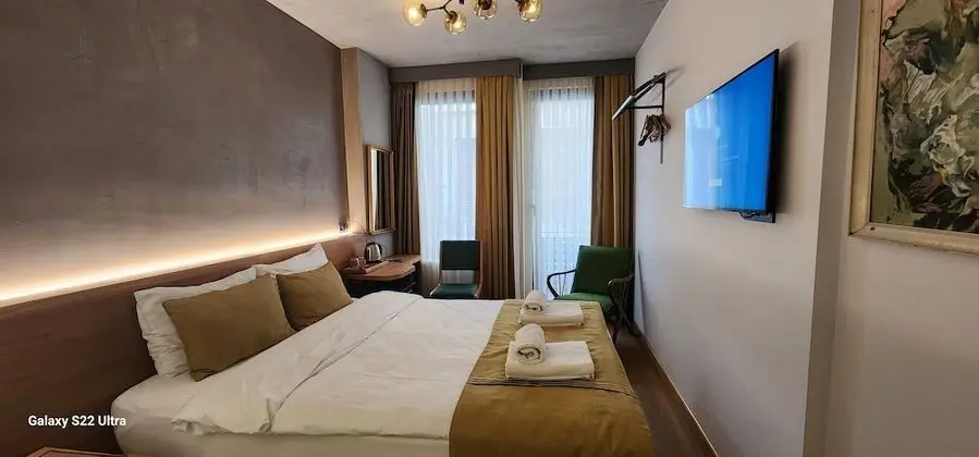 Standard Tek Büyük Yataklı Oda