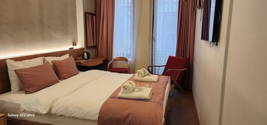 Standard Tek Büyük Yataklı Oda