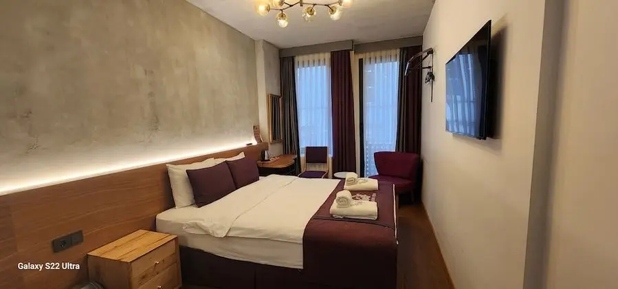 Standard Tek Büyük Yataklı Oda