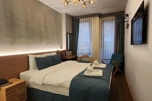 Standard Tek Büyük Yataklı Oda