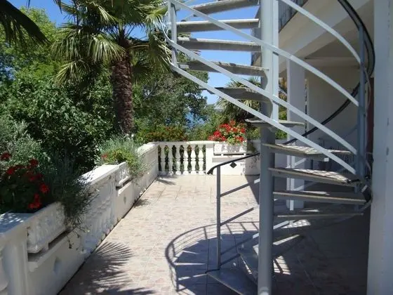 Apart Daire (Aleksandra - 10 m from sea - A6(4+1))