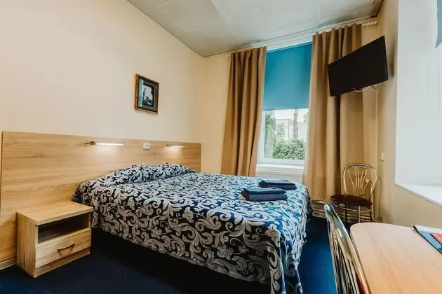 Standard Tek Büyük Yataklı Oda