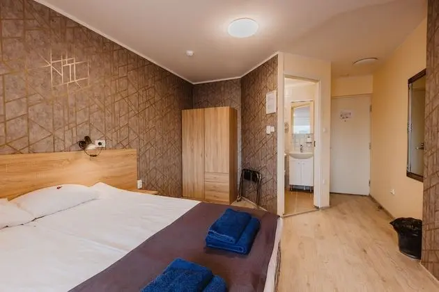 Standard Tek Büyük Yataklı Oda