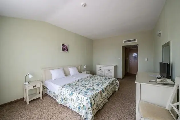 Comfort Tek Büyük Yataklı Oda, Balkon, Deniz Manzaralı