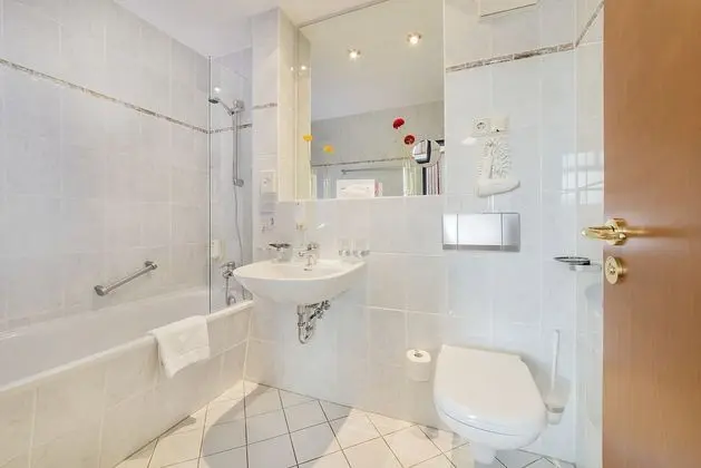 Basic Tek Büyük Yataklı Oda