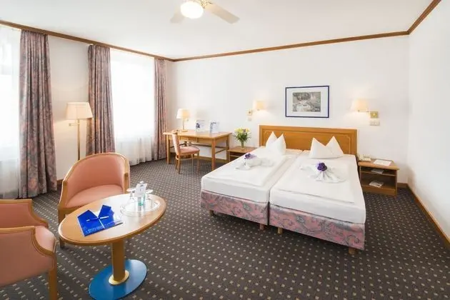 Tek Büyük veya İki Ayrı Yataklı Oda