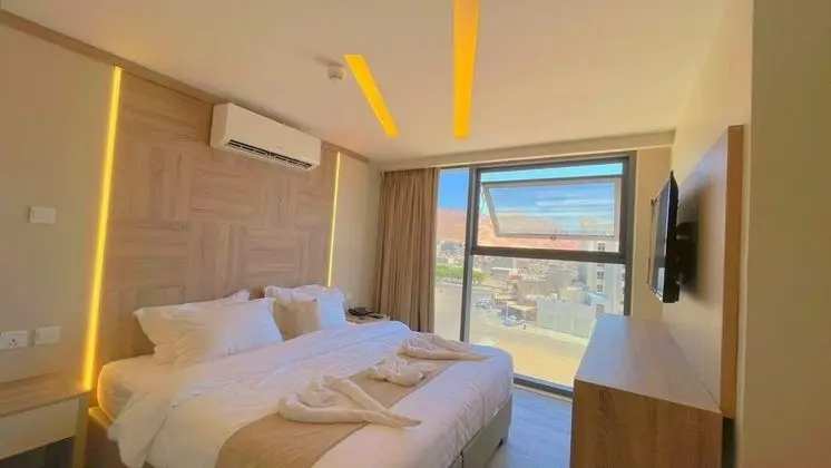 Basic Tek Büyük veya İki Ayrı Yataklı Oda, 1 Yatak Odası, Sigara İçilmez, Deniz Manzaralı