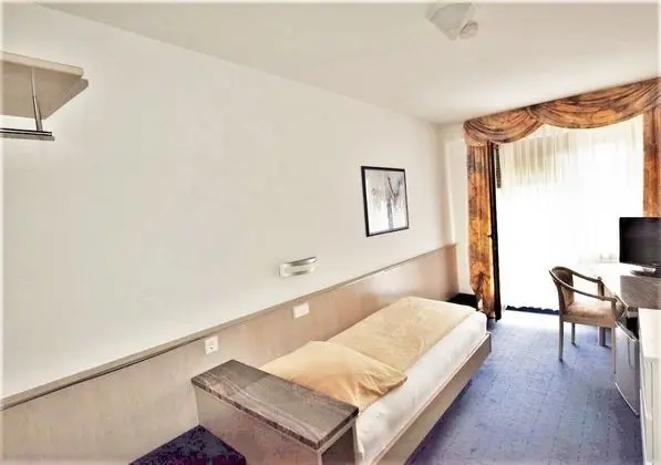 Tek Kişilik Oda (104)