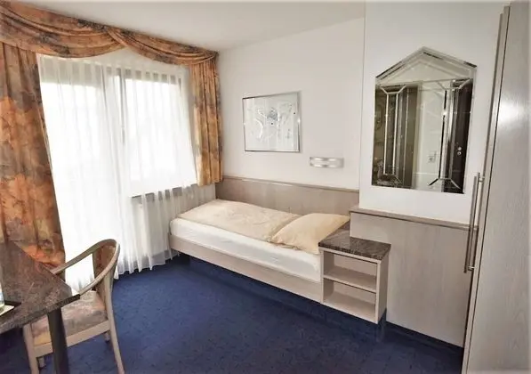 Tek Kişilik Oda (106)