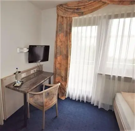 Tek Kişilik Oda (106)