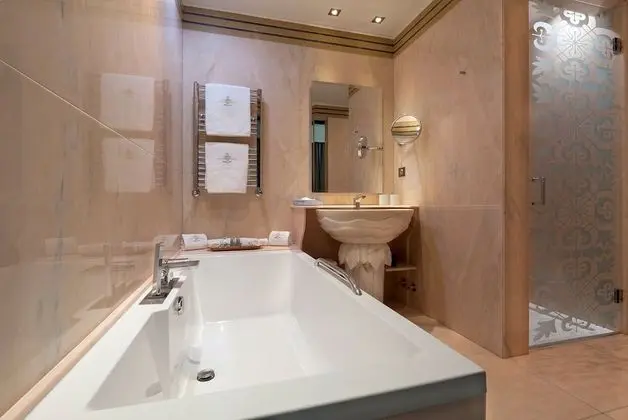 Deluxe Tek Kişilik Oda