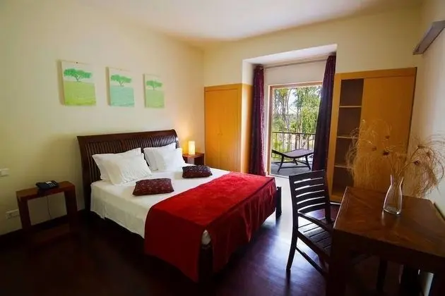 Standard Tek Büyük veya İki Ayrı Yataklı Oda (with Extra Bed)