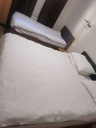 Economy Triple Room,1 Bedroom(Basement with Window)