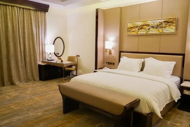 Deluxe Tek Büyük Yataklı Oda