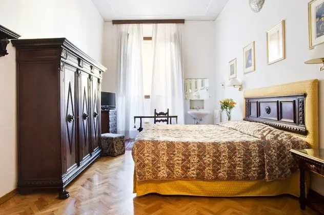 Tek Büyük Yataklı Oda