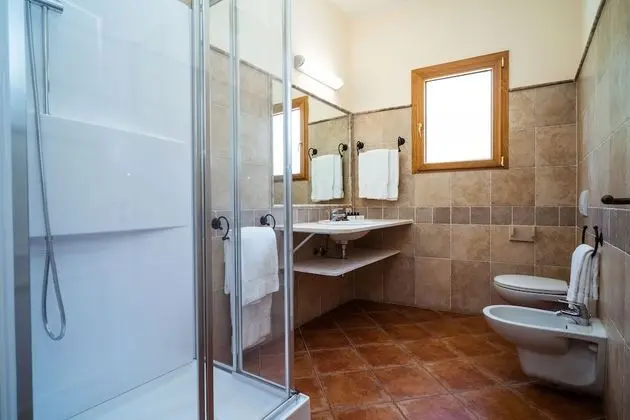 Standard Tek Büyük veya İki Ayrı Yataklı Oda