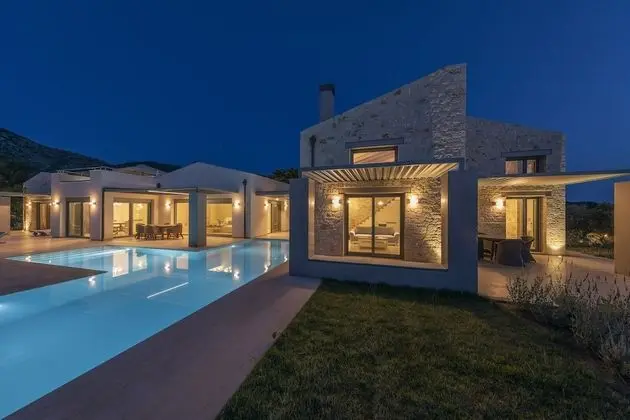 Deluxe Villa, Havuz Kullanımı