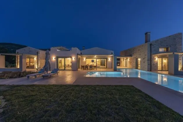 Villa, Kişiye Özel Havuzlu
