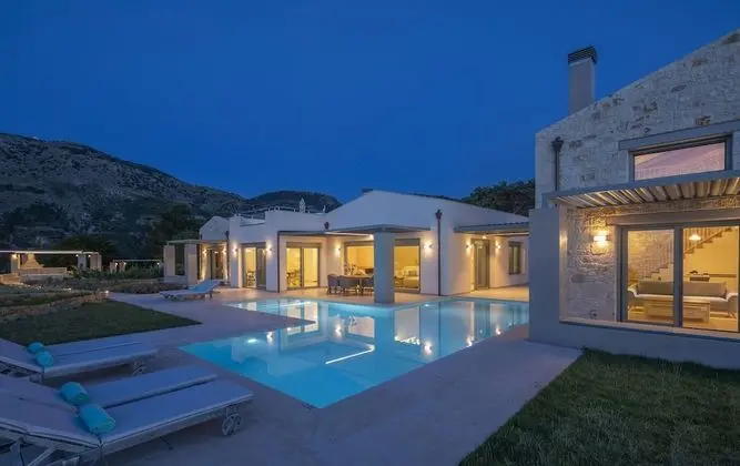 Superior Villa, Havuz Kullanımı