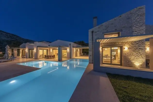 Superior Villa, Havuz Kullanımı