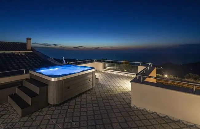 Superior Villa, Havuz Kullanımı
