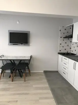 Triple, Şehir Manzaralı