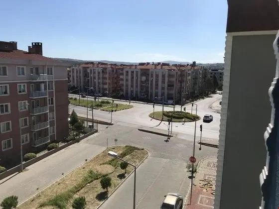 Üç Kişilik Oda