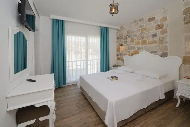 Standart Oda, Bahçe Manzaralı, Fransız Balkonlu
