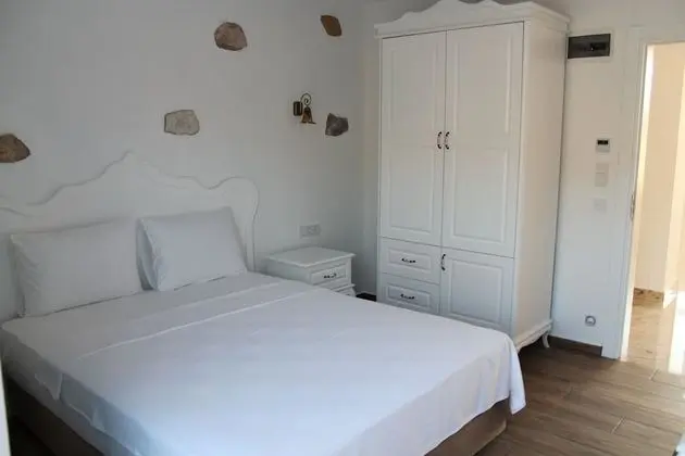 Basic Tek Büyük Yataklı Oda