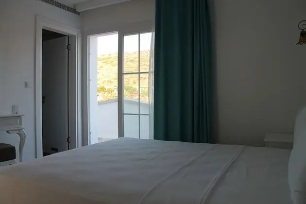 Tek Büyük Yataklı Oda, Dağ Manzaralı
