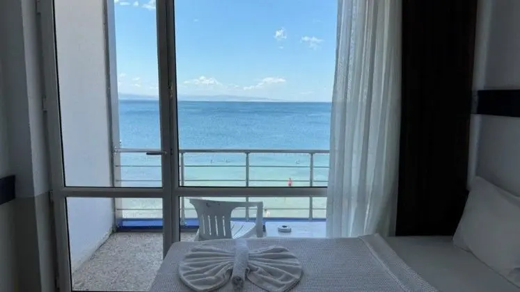 Deniz Manzaralı Oda