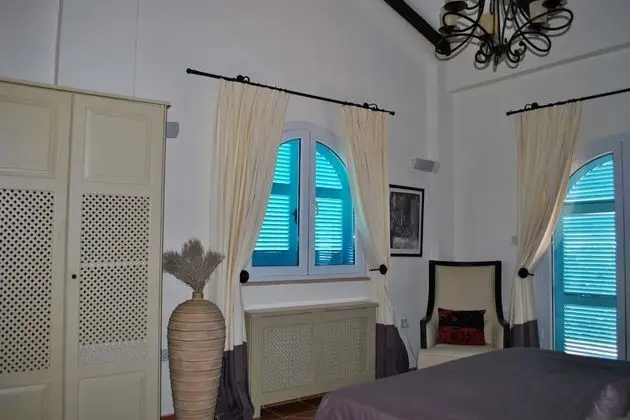 Villa, 4 Yatak Odası, Kişiye Özel Havuzlu