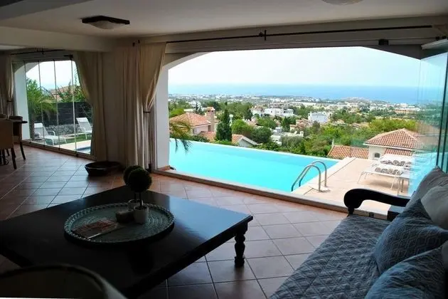 Villa, 4 Yatak Odası, Kişiye Özel Havuzlu