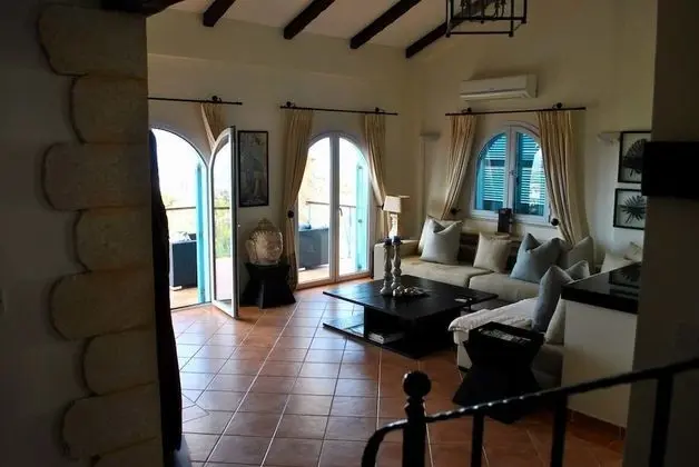 Villa, 4 Yatak Odası, Kişiye Özel Havuzlu