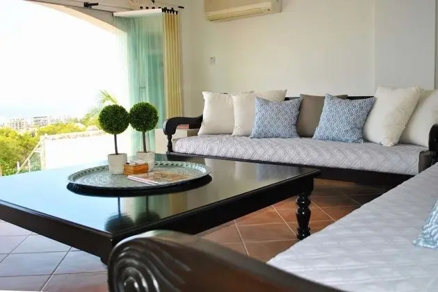 Villa, 4 Yatak Odası, Kişiye Özel Havuzlu