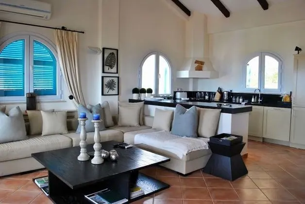Villa, 4 Yatak Odası, Kişiye Özel Havuzlu