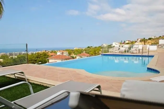 Villa, 4 Yatak Odası, Kişiye Özel Havuzlu