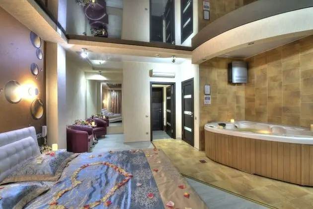 Honeymoon Tek Büyük Yataklı Oda, Jakuzi